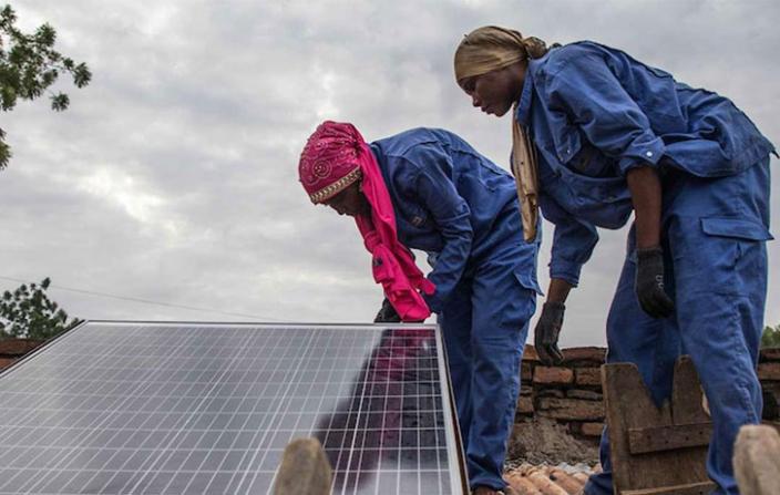 Tracking SDG7