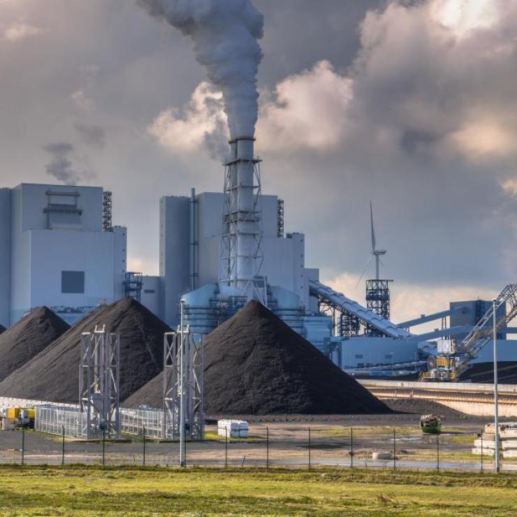 heavy-industrial-coal-powered-electricity-plant-2021-08-26-16-38-03-utc.jpeg
